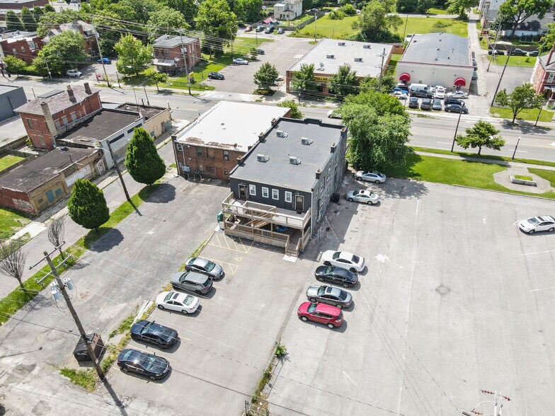 1386 E Main St, Columbus, OH à louer - Photo de l’immeuble – Image 3 sur 17