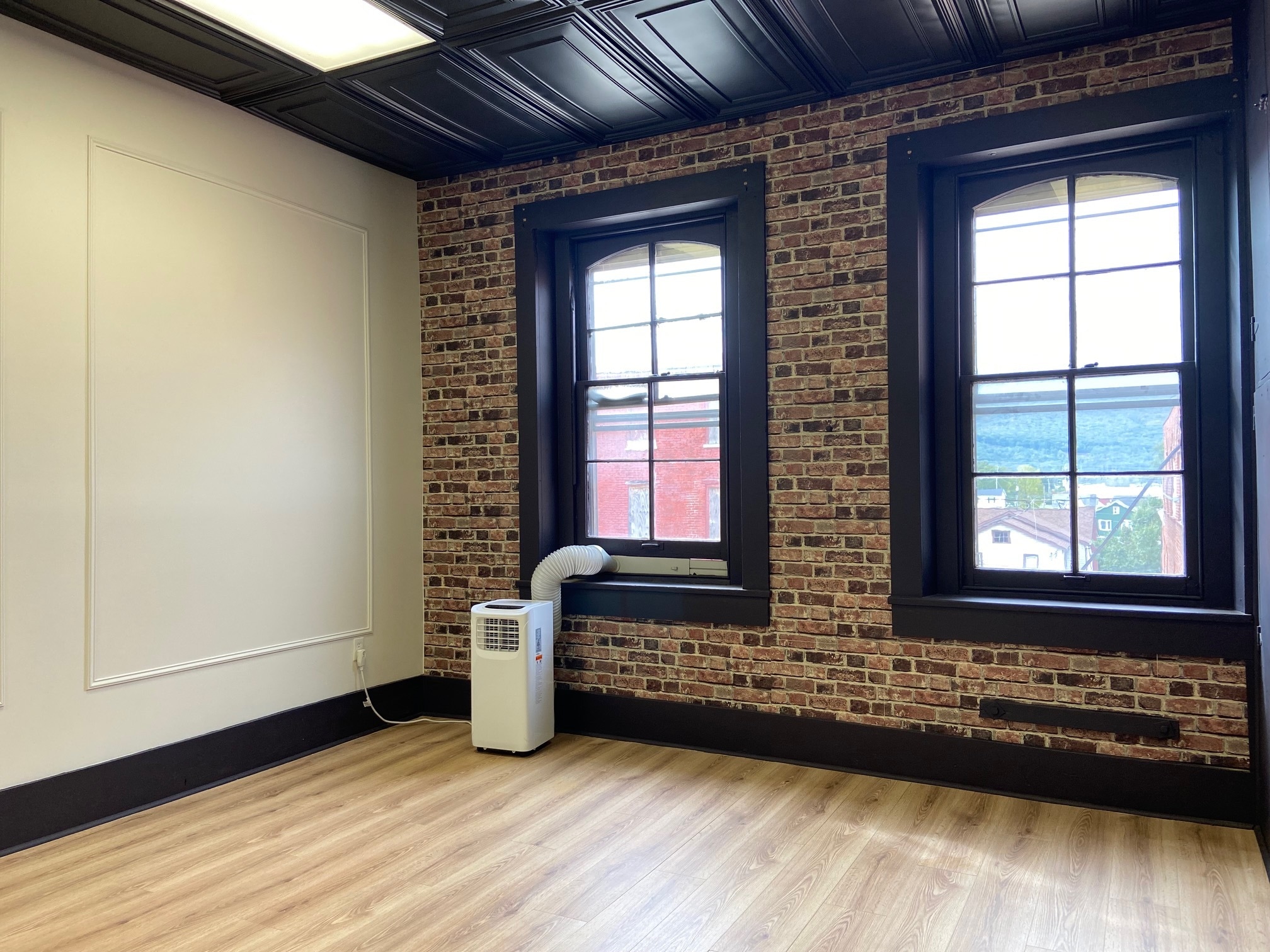 130-134 E Main St, Lock Haven, PA à louer Photo intérieure– Image 1 sur 3