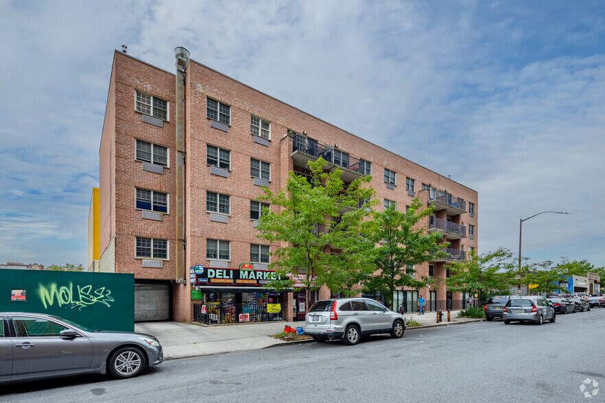 90 Sullivan Pl, Brooklyn, NY à louer - Photo principale – Image 1 sur 6