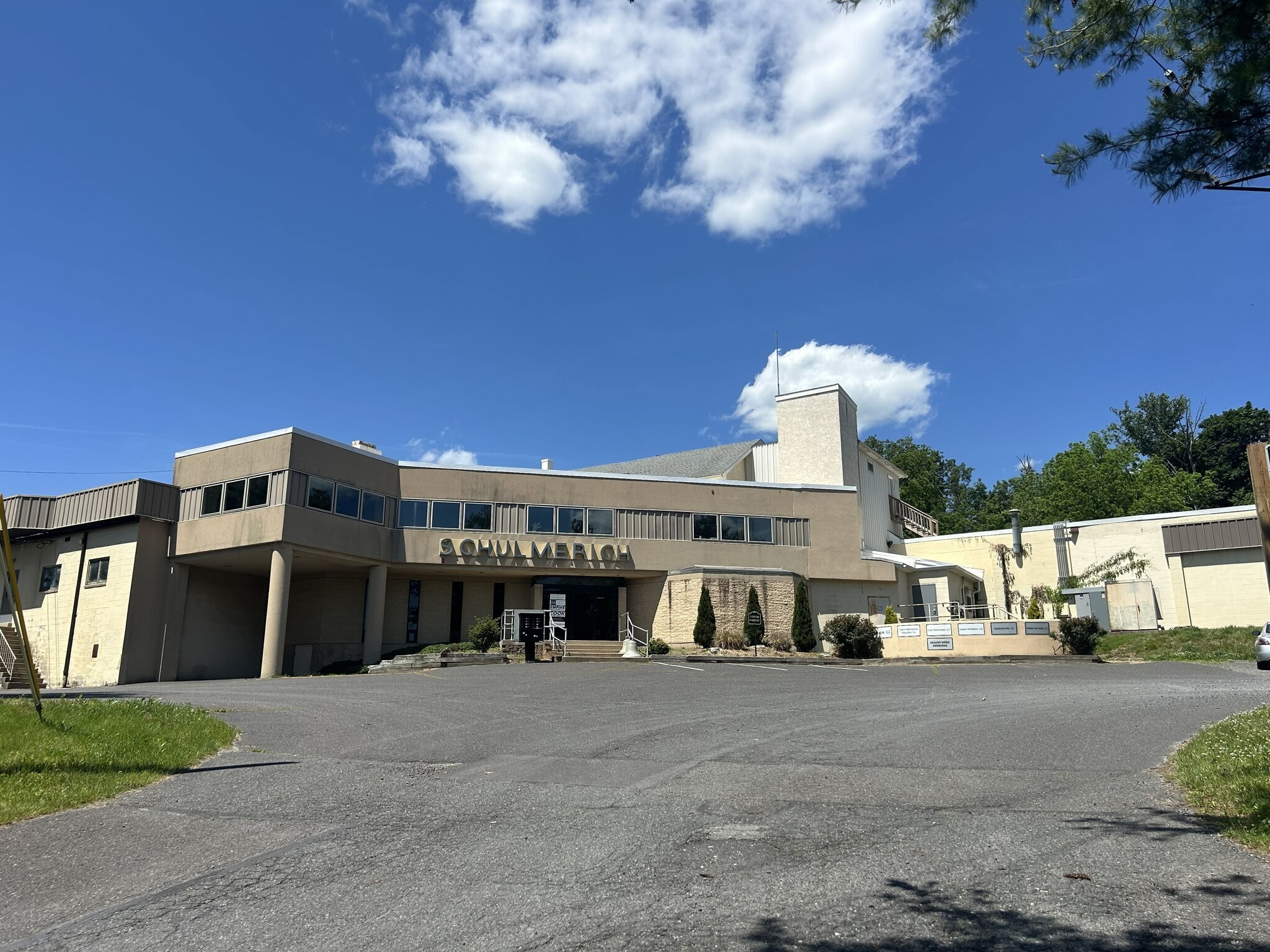 472 California Rd, Quakertown, PA à louer Photo de l’immeuble– Image 1 sur 14