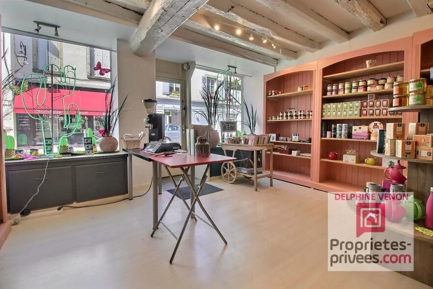 Local commercial dans Châteauneuf-sur-Loire à louer - Photo de l’immeuble – Image 3 sur 5