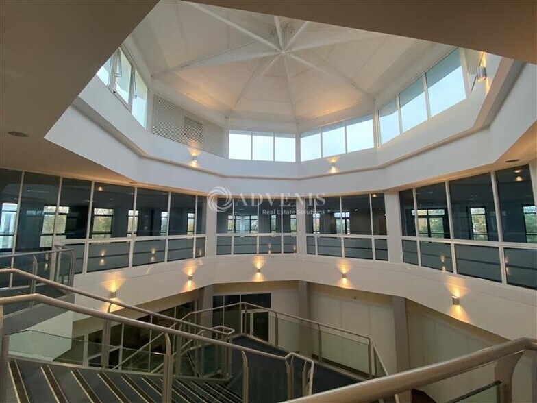 3 Boulevard Jean Moulin, Élancourt à louer - Photo intérieure – Image 3 sur 11