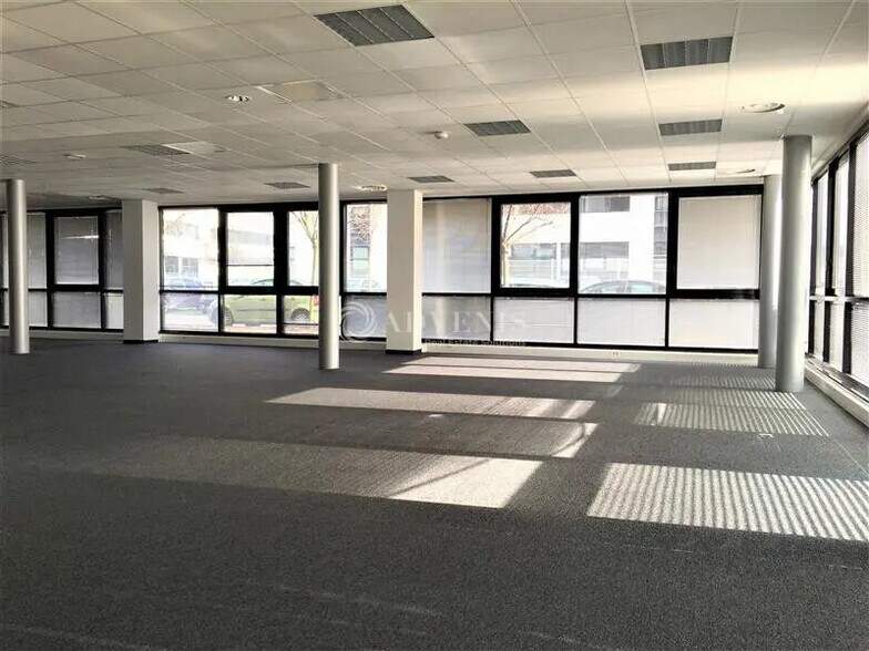 Bureau dans Strasbourg à louer - Photo de l’immeuble – Image 2 sur 7