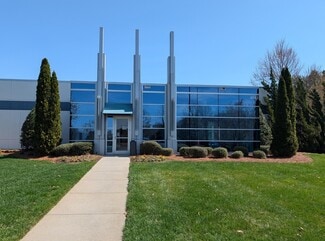 Plus de détails pour 4041 Business Park Cir, Winston-Salem, NC - Local d’activités à vendre