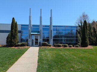 Plus de détails pour 4041 Business Park Cir, Winston-Salem, NC - Local d’activités à vendre