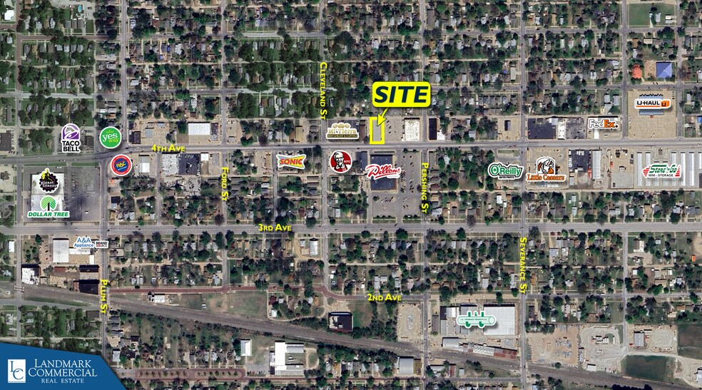 722 4th ave, Hutchinson, KS à vendre - Photo de l’immeuble – Image 3 sur 12