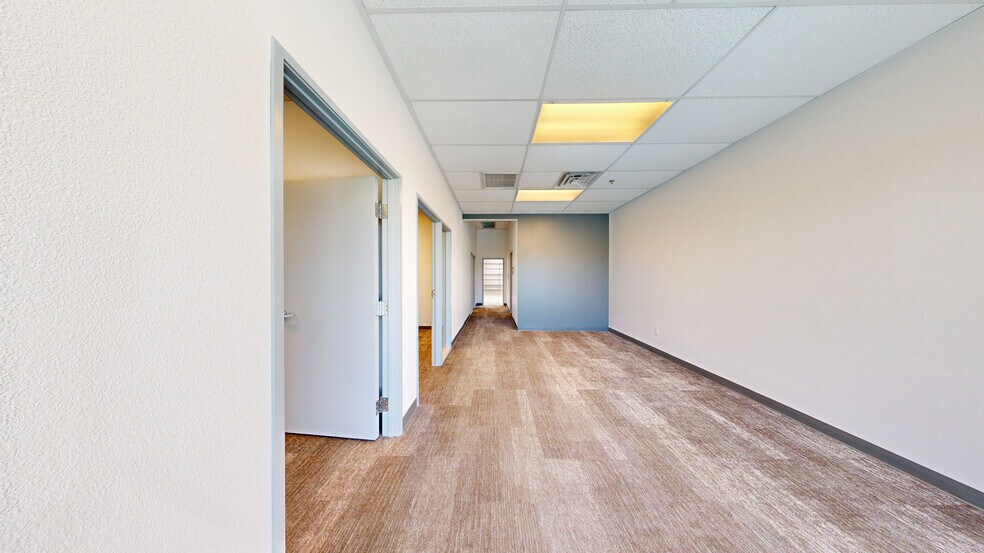 6625 S Valley View Blvd, Las Vegas, NV à louer - Numérisation 3D Matterport – Image 3 sur 17