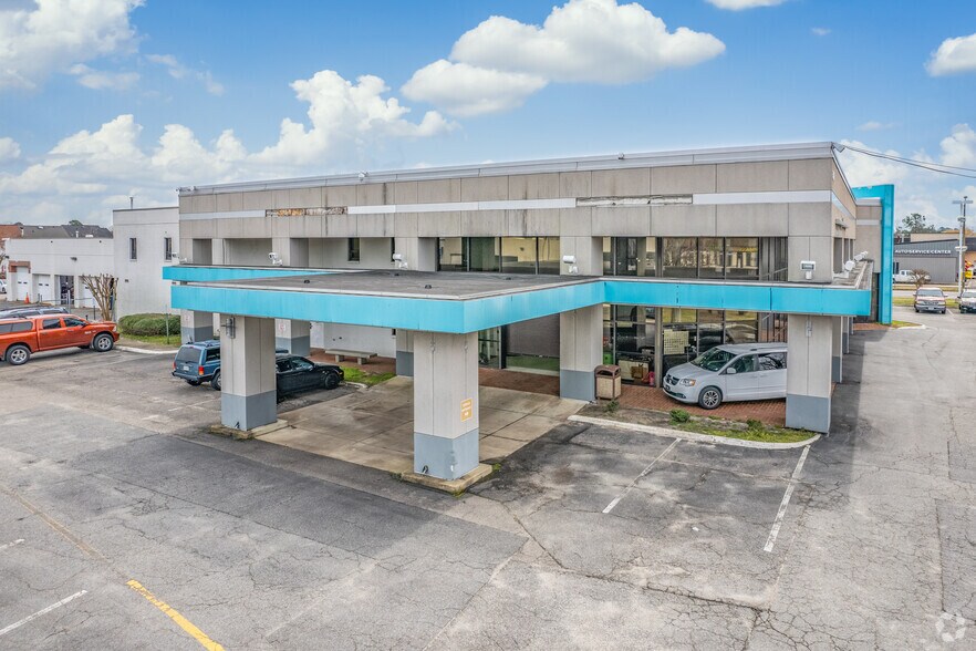 3496 Holland Rd, Virginia Beach, VA à vendre - Photo principale – Image 1 sur 11