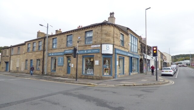 91 Wakefield Rd, Huddersfield à louer Photo principale– Image 1 sur 2