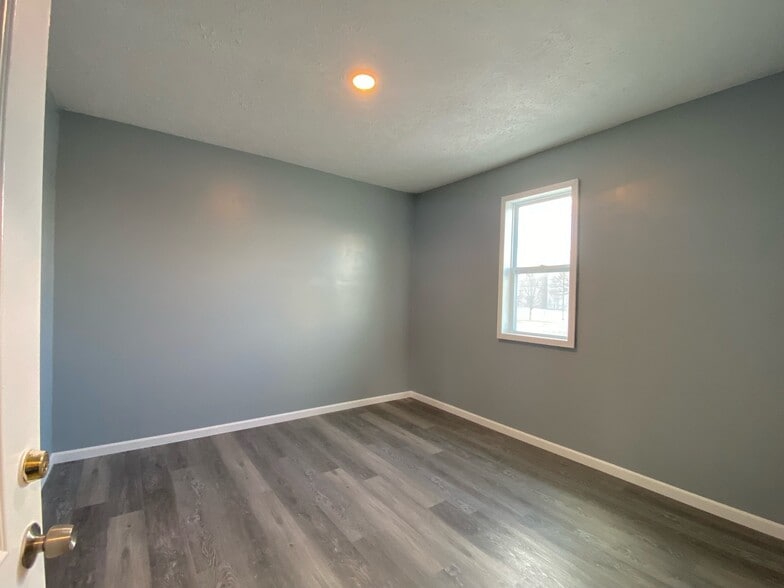 2438 National Rd, Beavercreek Township, OH à vendre - Photo intérieure – Image 3 sur 13
