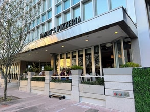 1680 Meridian Ave, Miami Beach, FL à louer Photo de l’immeuble– Image 1 sur 6