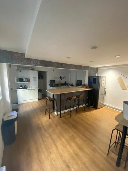 24 Rue Meslay, Paris à louer - Photo de l’immeuble – Image 3 sur 13