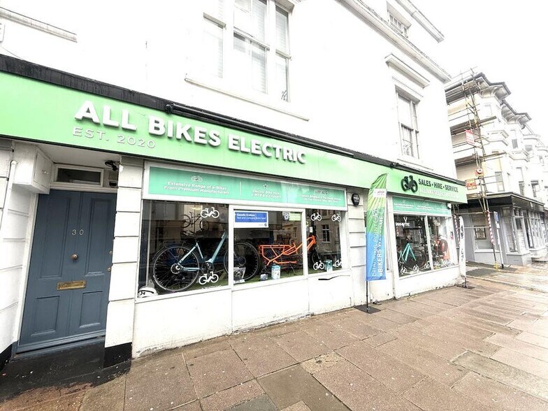 30-31 Queens Rd, Brighton à louer - Photo de l’immeuble – Image 1 sur 11
