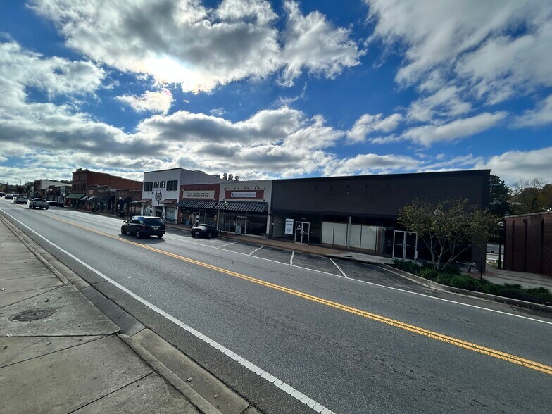 4871 N Main St, Acworth, GA à louer - Photo de l’immeuble – Image 2 sur 14
