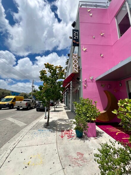 2121 NW 2nd Ave, Miami, FL à louer - Photo de l’immeuble – Image 3 sur 7