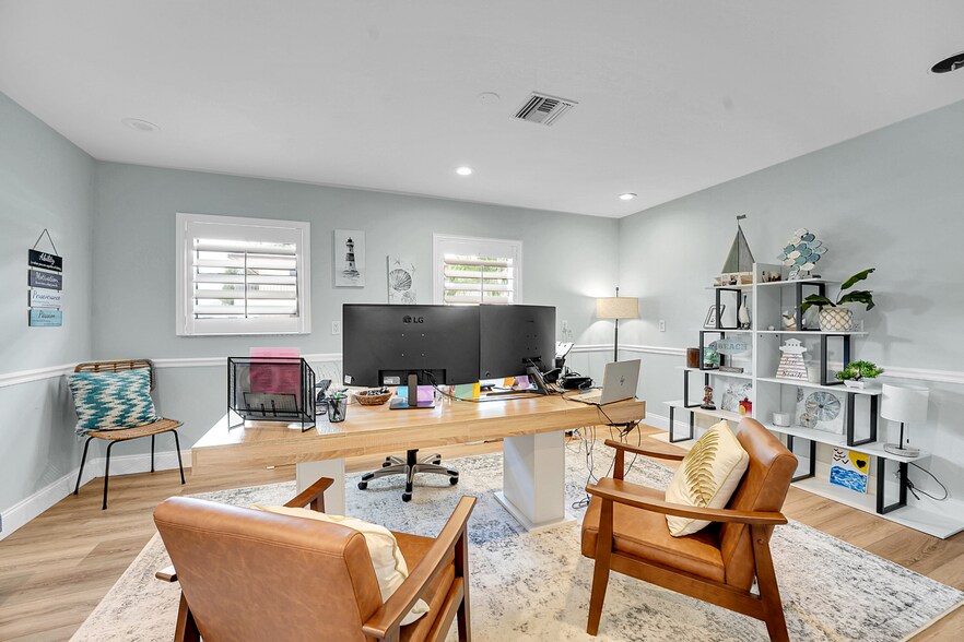 101 SE Martin Luther King Jr Blvd, Stuart, FL à vendre - Photo de l’immeuble – Image 3 sur 19