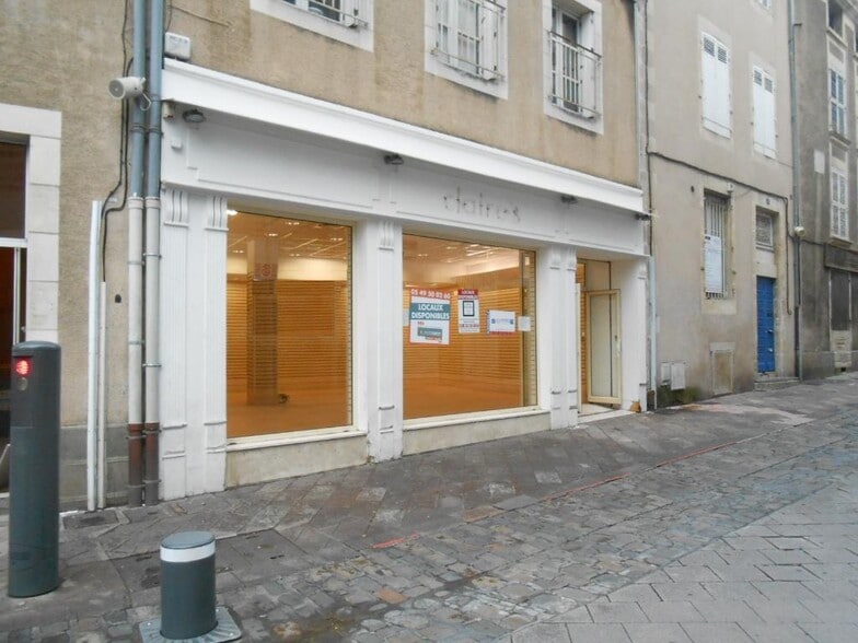 Local commercial dans Poitiers à louer - Photo de l’immeuble – Image 1 sur 7