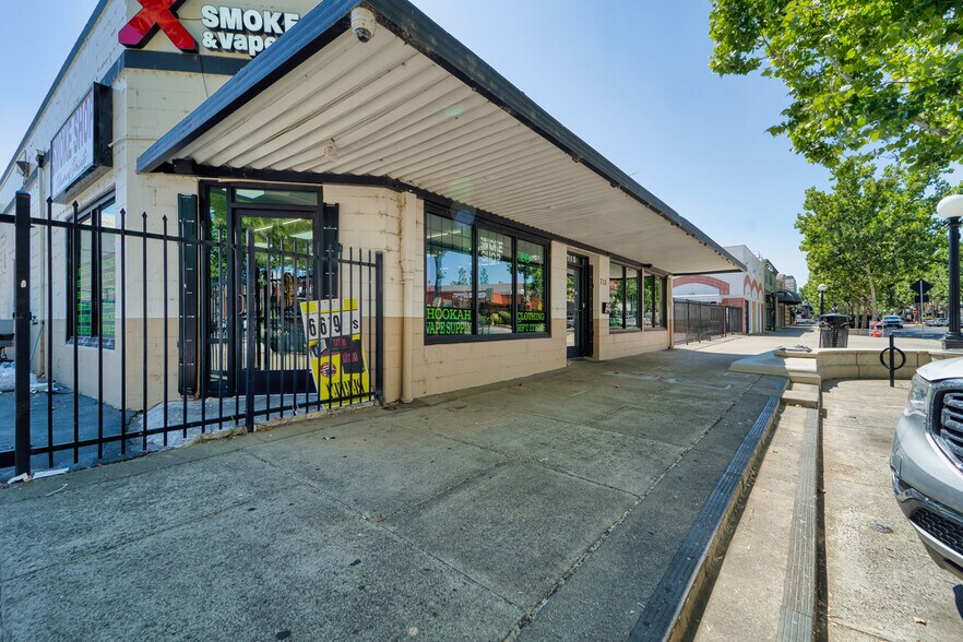 715 Plumas St, Yuba City, CA à vendre - Photo de l’immeuble – Image 2 sur 21