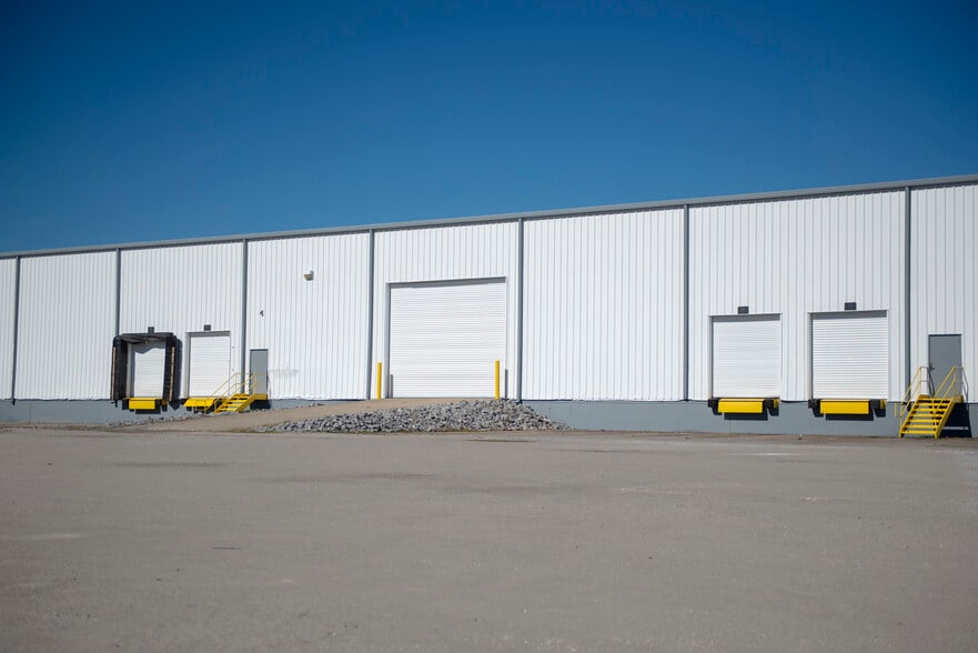 1173 Progress Way, Maysville, KY à louer - Photo de l’immeuble – Image 3 sur 5