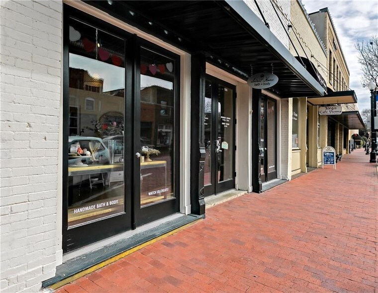 1035 E 15th St, Plano, TX à louer - Photo de l’immeuble – Image 2 sur 20