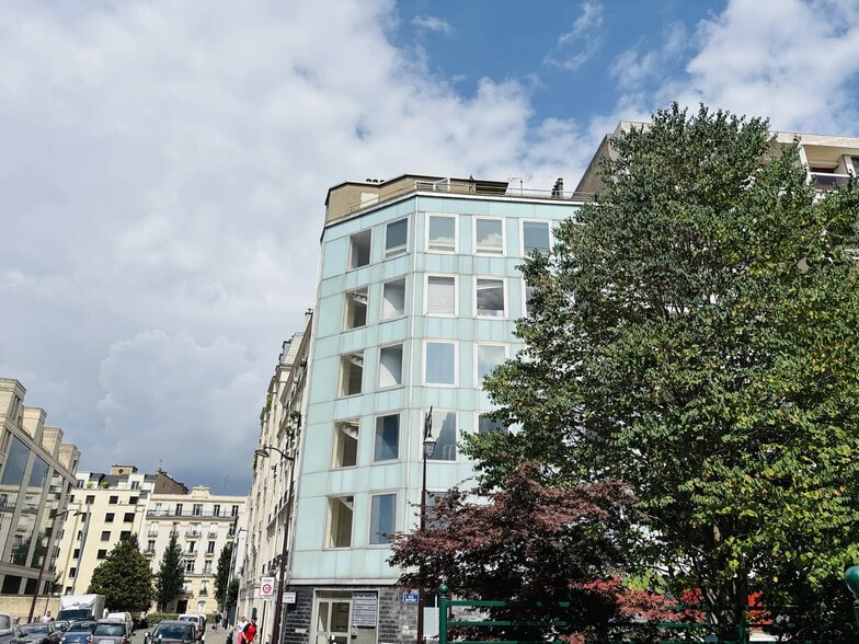 22 Rue Beffroy, Neuilly-sur-Seine à vendre - Photo de l’immeuble – Image 3 sur 5