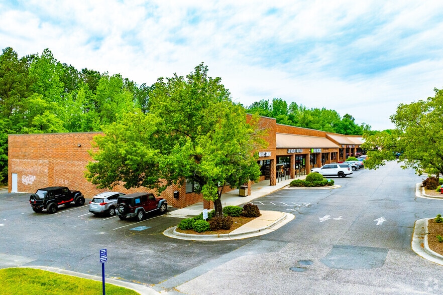 7106 US 64 Hwy E, Knightdale, NC à louer - Photo principale – Image 2 sur 12