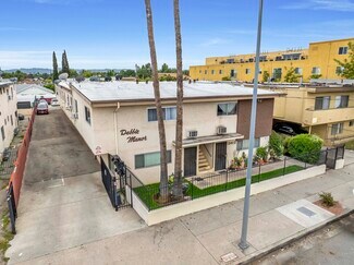 Plus de détails pour 13412 Vanowen St, Van Nuys, CA - Logement à vendre