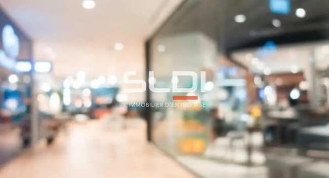 Plus de détails pour Local commercial à vendre