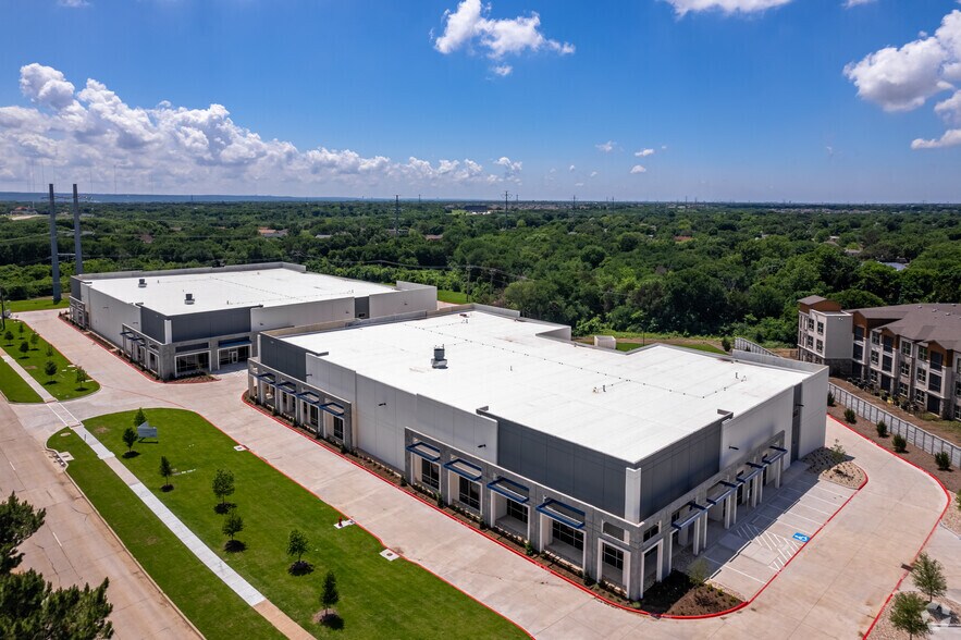 2125 Bardin Rd, Grand Prairie, TX à louer - Aérien – Image 2 sur 10