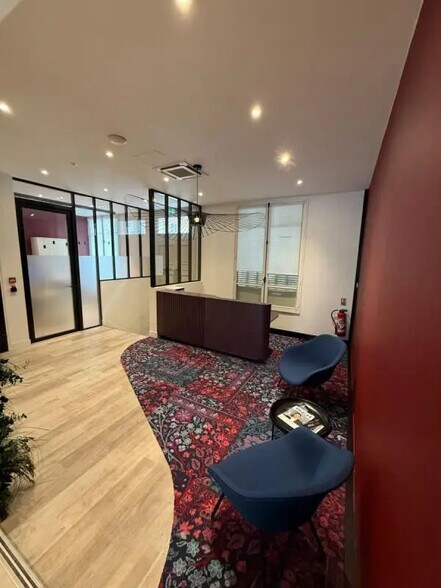 9 Rue Denis Poisson, Paris à louer - Photo de l’immeuble – Image 1 sur 13