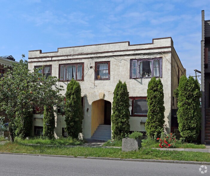 133 E 7th Ave, Vancouver, BC à vendre - Photo de l’immeuble – Image 3 sur 4