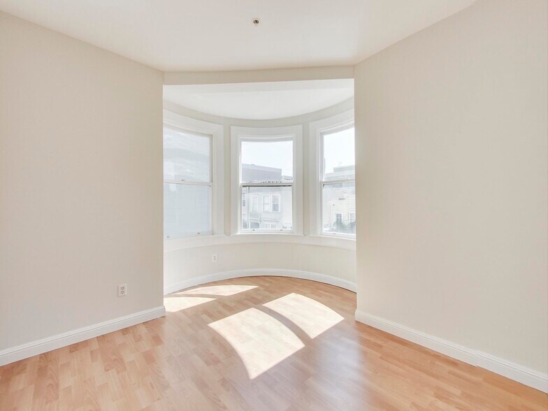 139 8th St, San Francisco, CA à vendre - Photo de l’immeuble – Image 3 sur 8