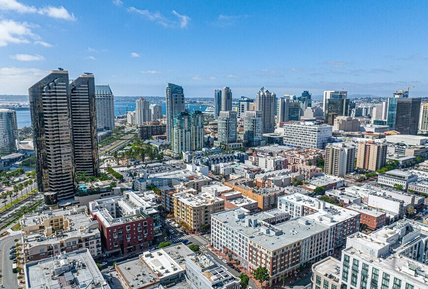 379 4th Ave, San Diego, CA à louer - Aérien – Image 2 sur 6