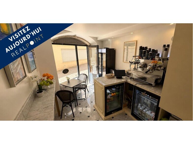 Local commercial dans Cannes à louer - Photo de l’immeuble – Image 1 sur 5