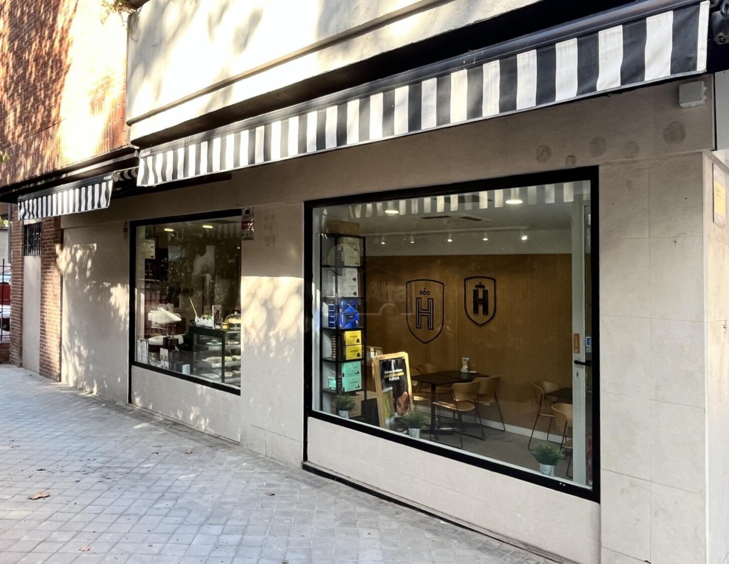 Local commercial dans Madrid, Madrid à louer Plan d’étage– Image 1 sur 8