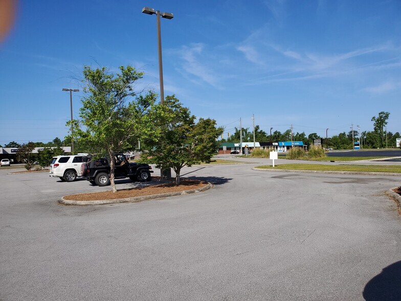 110 Branchwood Dr, Jacksonville, NC à louer - Photo de l’immeuble – Image 2 sur 4