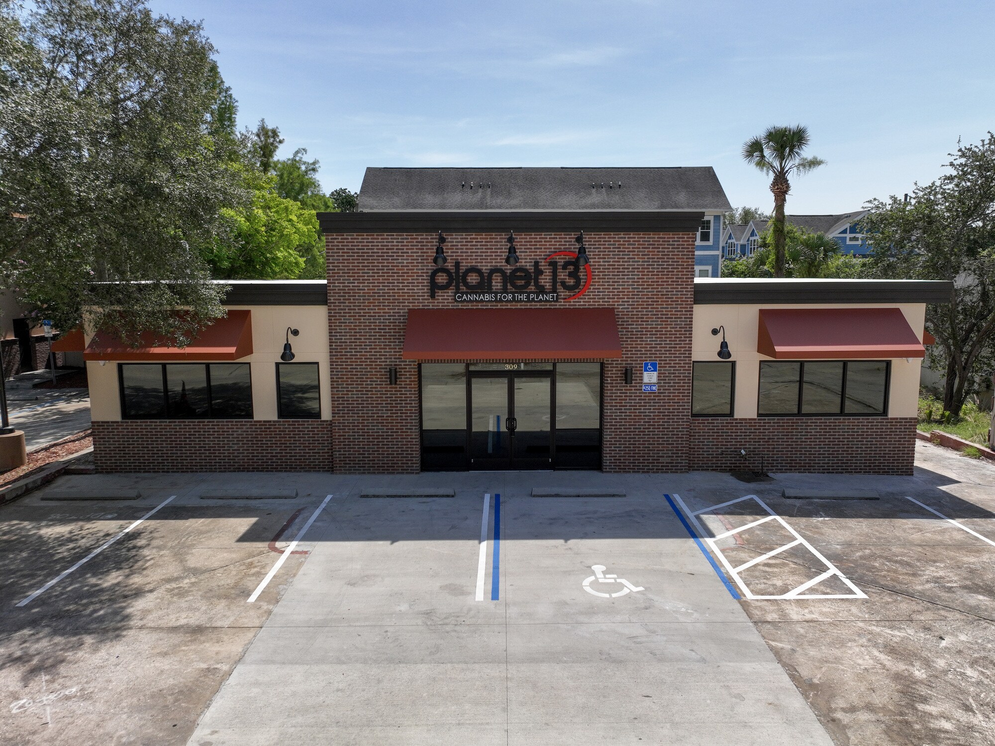 309 N Woodland Blvd, Deland, FL à vendre Photo de l’immeuble– Image 1 sur 13