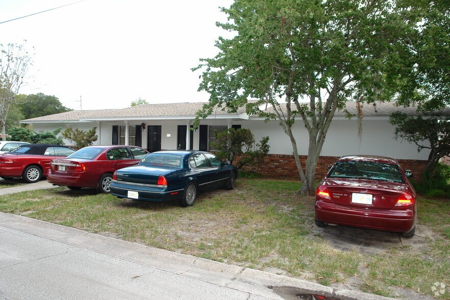 775 Briarwood Dr, Daytona Beach, FL à vendre - Photo de l’immeuble – Image 2 sur 2