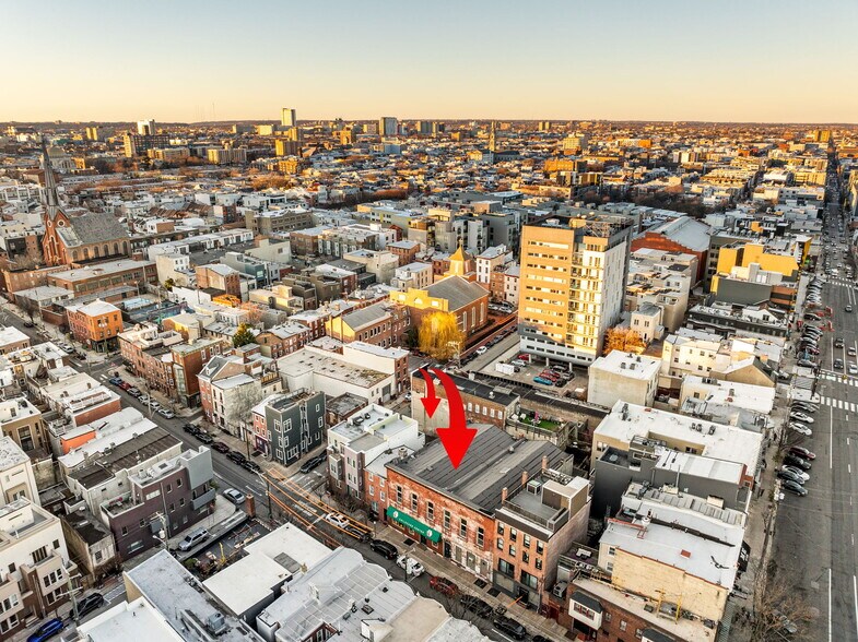 Rare Northern Liberties Opportunity! portefeuille de 2 biens à vendre sur LoopNet.fr - Photo de l’immeuble – Image 1 sur 35