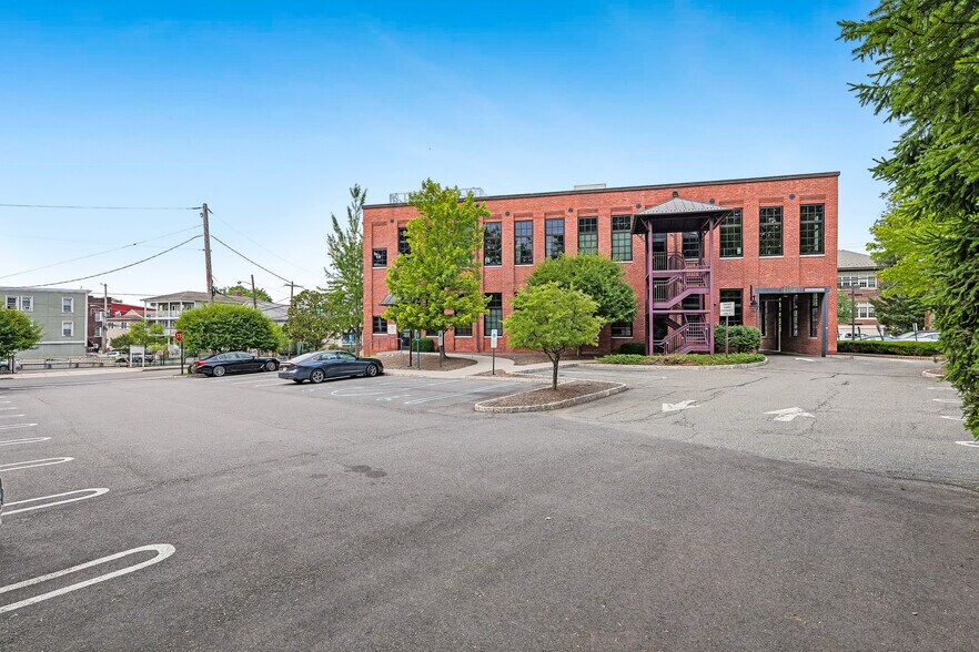 510 Morris Ave, Summit, NJ à louer - Photo de l’immeuble – Image 3 sur 5