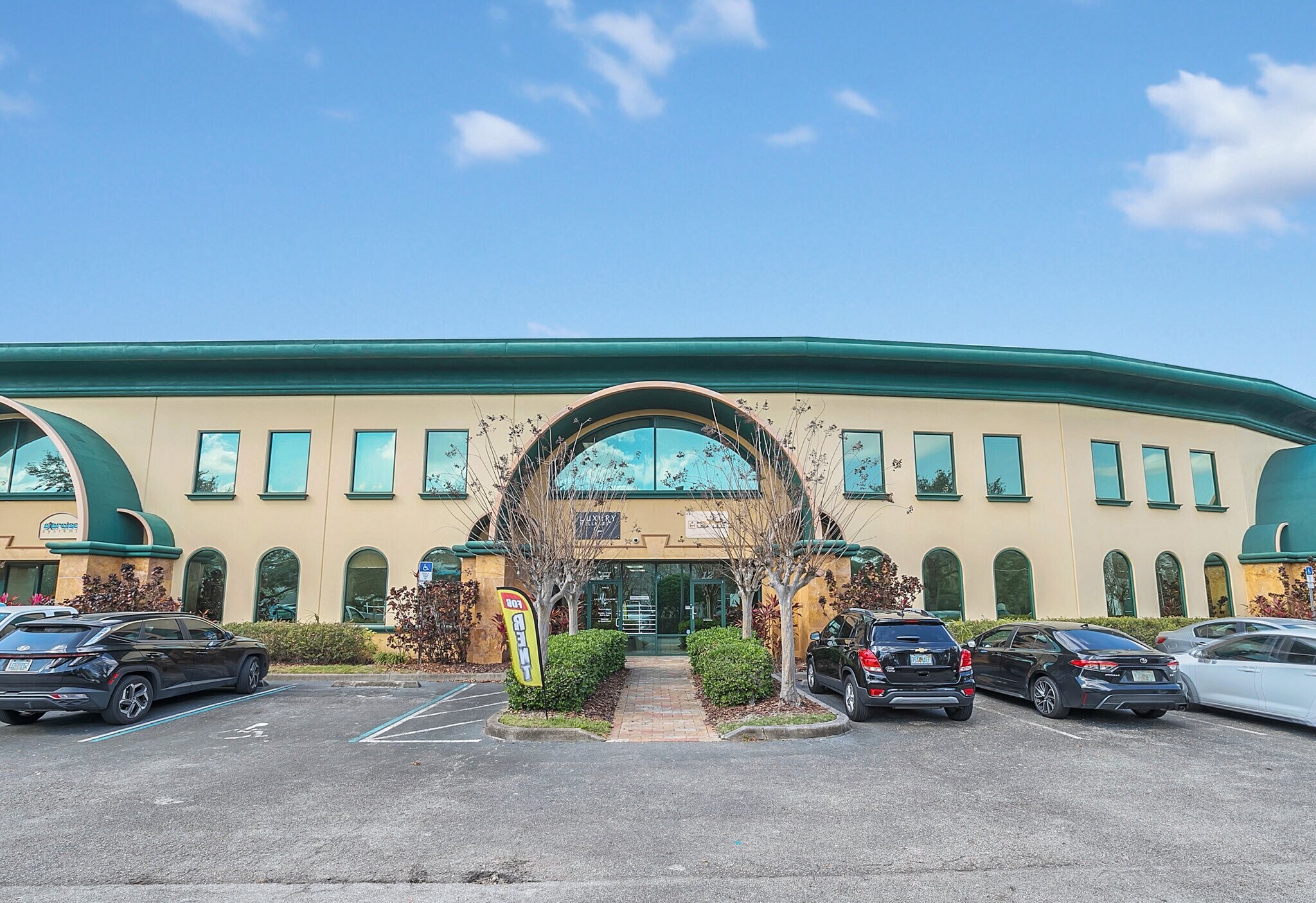 6881 Kingspointe Pky, Orlando, FL à vendre Photo principale– Image 1 sur 64