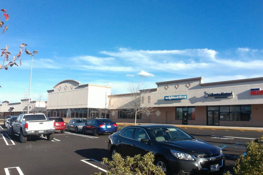 360-364 Route 211 St E, Middletown, NY à louer - Photo principale – Image 1 sur 5