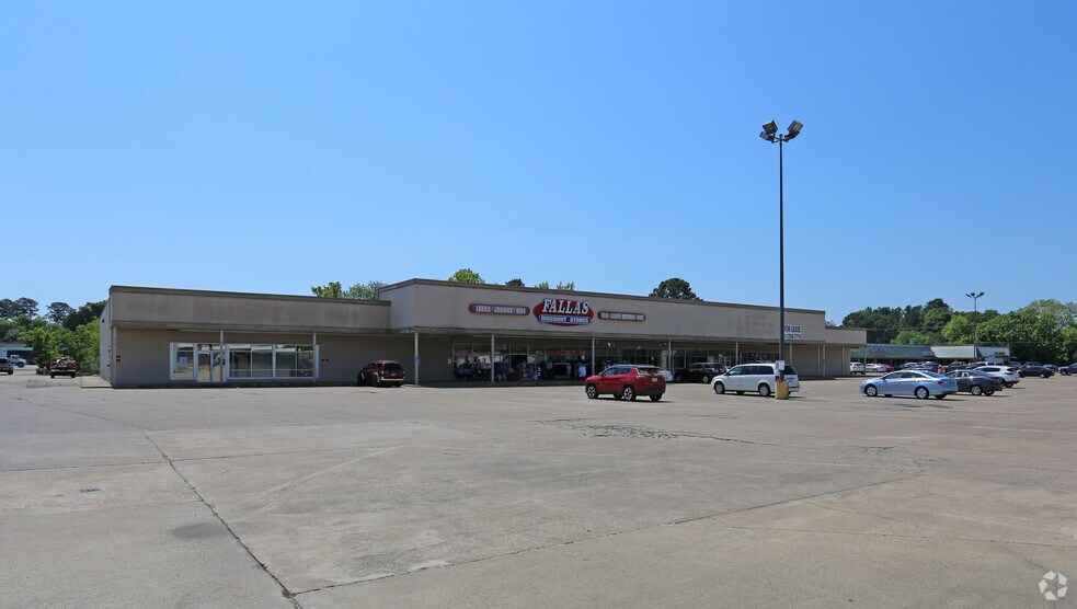 501-545 S Timberland Dr, Lufkin, TX à louer - Photo de l’immeuble – Image 1 sur 4