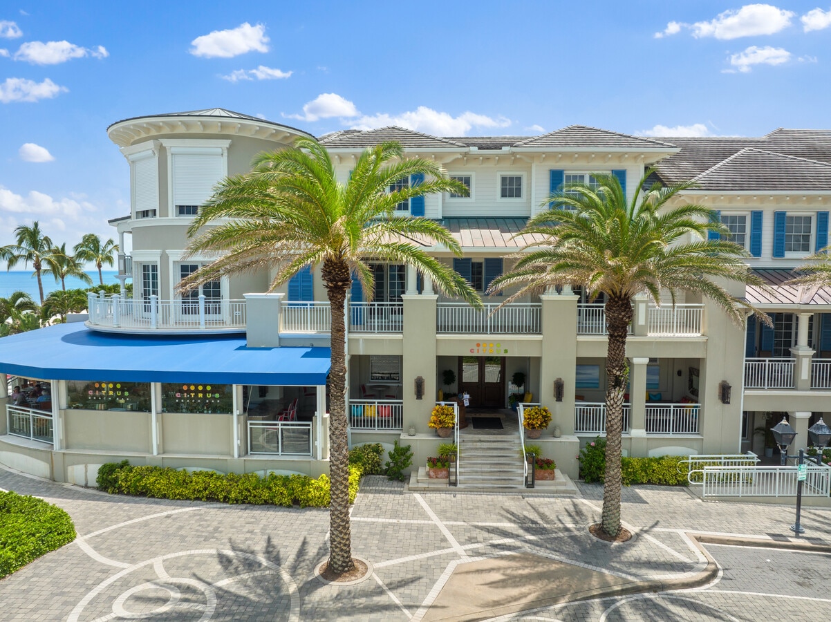 1050 Easter Lily Ln, Vero Beach, FL 32963 - Lot 1050 -  - Photo intérieure - Image 1 of 15
