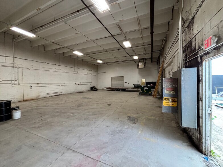 4003 J St SW, Cedar Rapids, IA à louer - Photo de l’immeuble – Image 3 sur 11