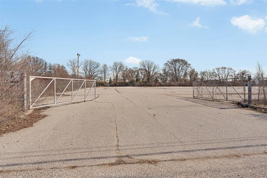 3350 Devon Dr, Windsor, ON à louer - Autre – Image 3 sur 3