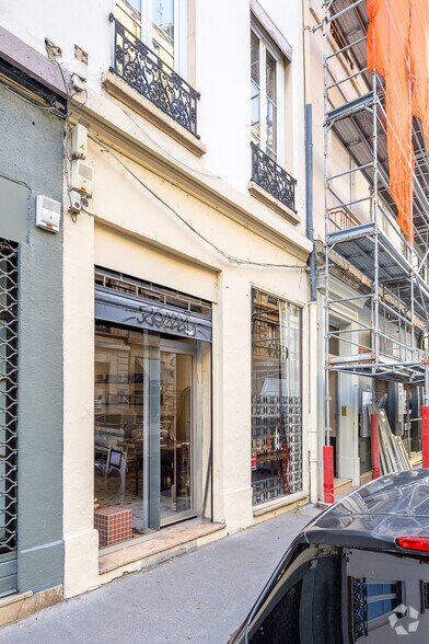 Immeuble residentiel dans Lyon à vendre - Photo de l’immeuble – Image 2 sur 3