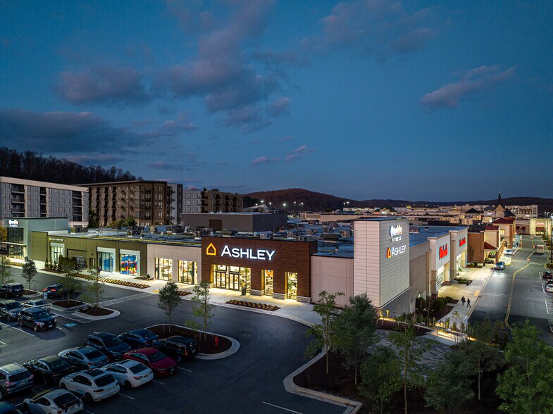 118 Shawan Rd, Hunt Valley, MD à louer - Photo de l’immeuble – Image 2 sur 10