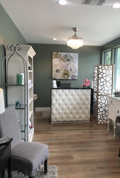 520 W Colorado St, La Grange, TX à louer - Photo de l’immeuble – Image 3 sur 5