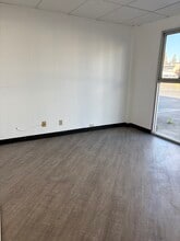 2060 Walsh Ave, Santa Clara, CA à louer Photo intérieure– Image 2 sur 4